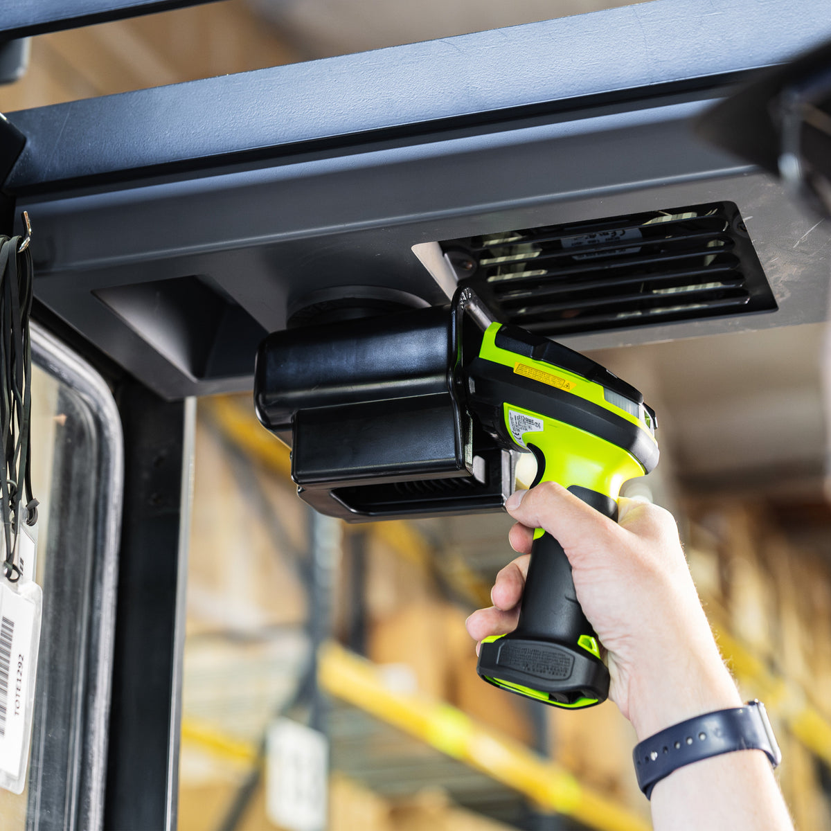 RAM Mounts Power-Grip scanner holder with Tough-Mag magnetic base – further product photo